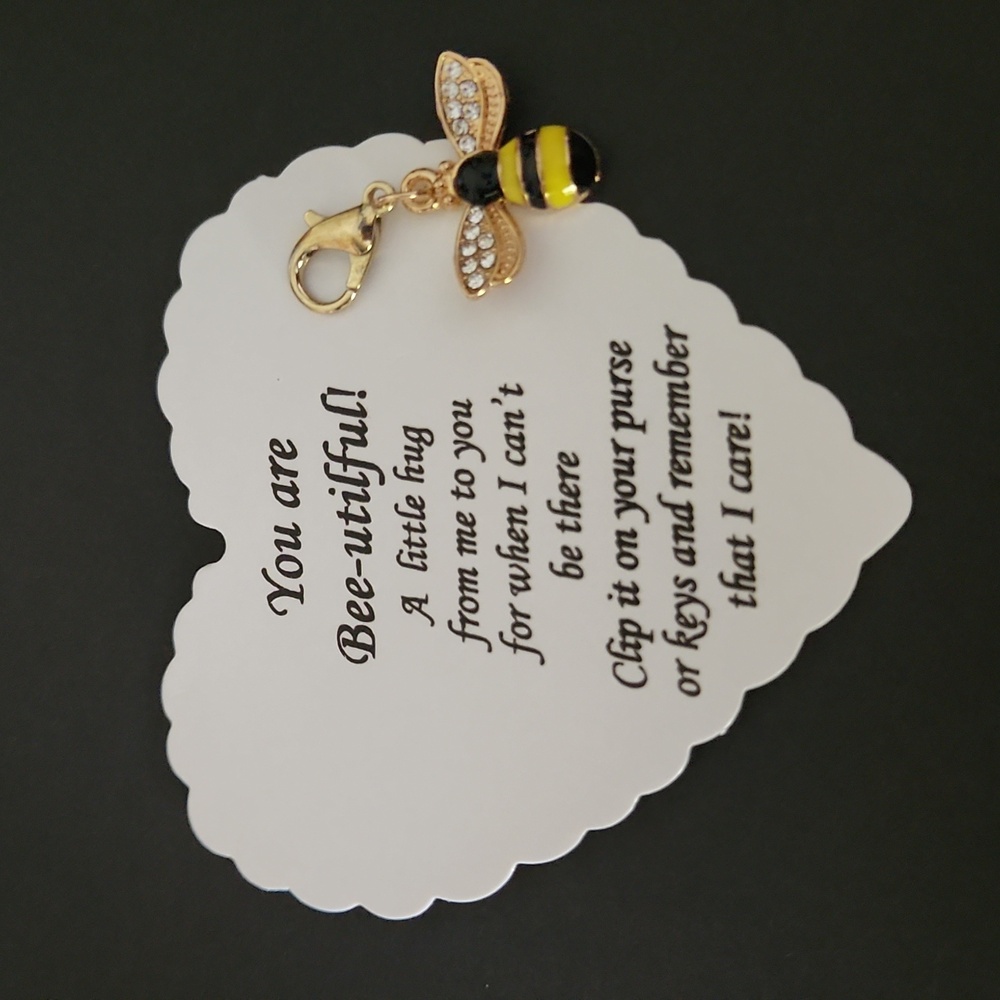 Bee Key Or Purse Charm, Gold Tone Pocket Hug